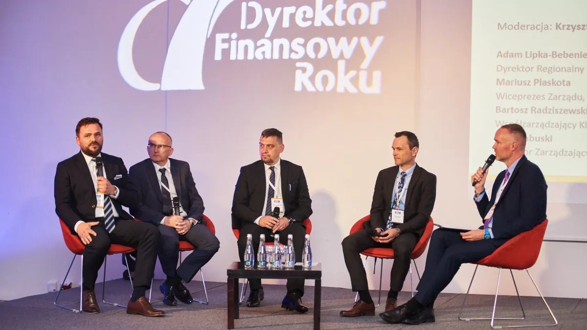Konferansjer Krzysztof Janoś